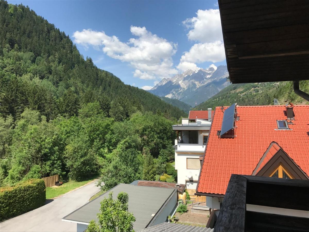 Gasthof Zum Loewen Hotel Landeck Kültér fotó